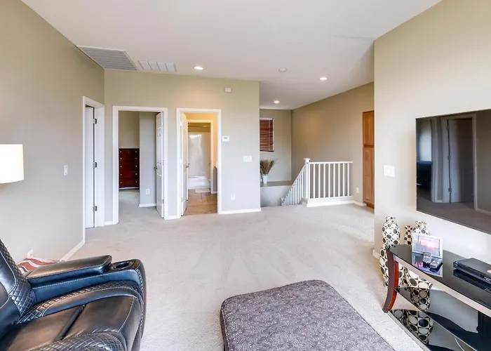Holiday home Oasis W/ Game + Community Perks! Maricopa